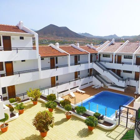 לוס כריסטיאנוס Stylish Flat And Pool With 3 Rooms, Sleeps 6, Los Cristianos מראה חיצוני תמונה