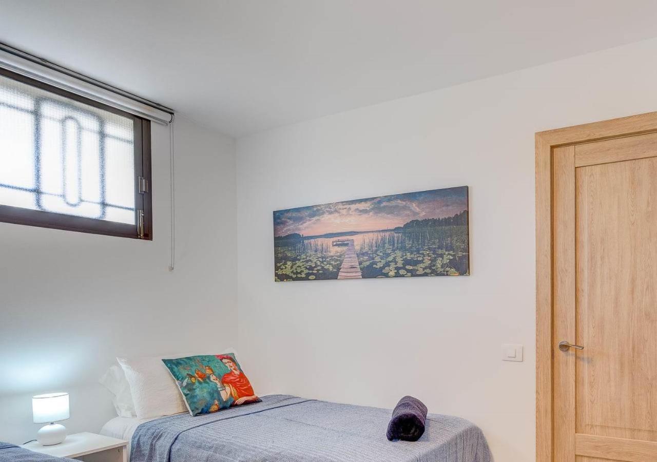 לוס כריסטיאנוס Stylish Flat And Pool With 3 Rooms, Sleeps 6, Los Cristianos מראה חיצוני תמונה
